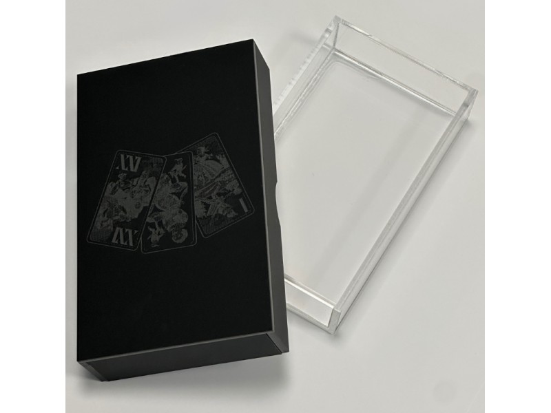 Škatla za tarok karte z gravuro