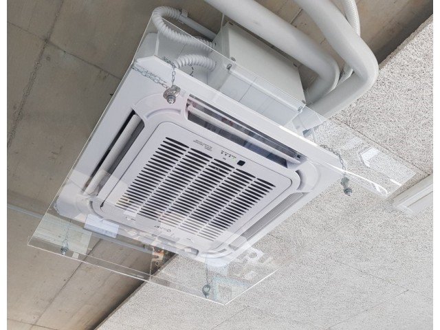 Ceiling protection for air conditioning made of plexiglass