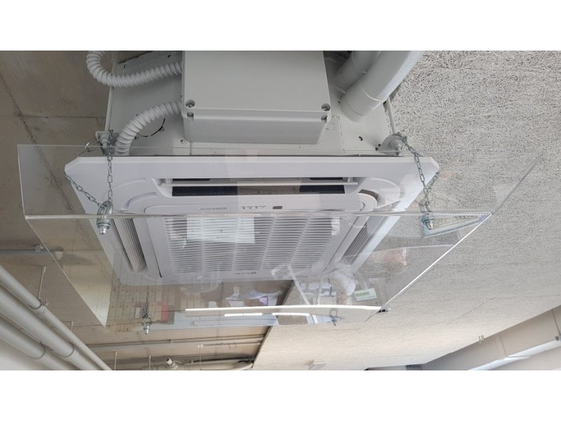 Ceiling protection for air conditioning made of plexiglass